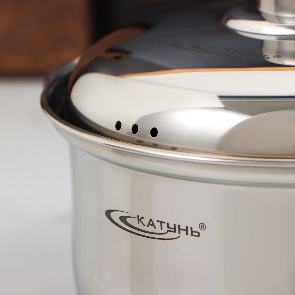 Кастрюля 2,5 л (Гретта) с метал.крышкой (KT04-D-25м)