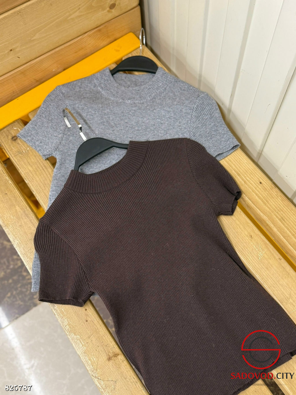 Футболка женская однотонная