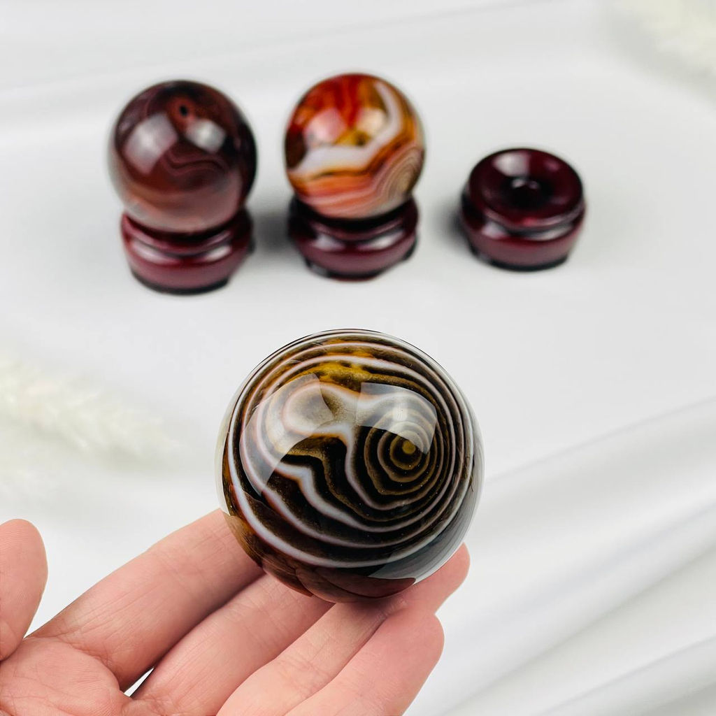 Шар из Агата