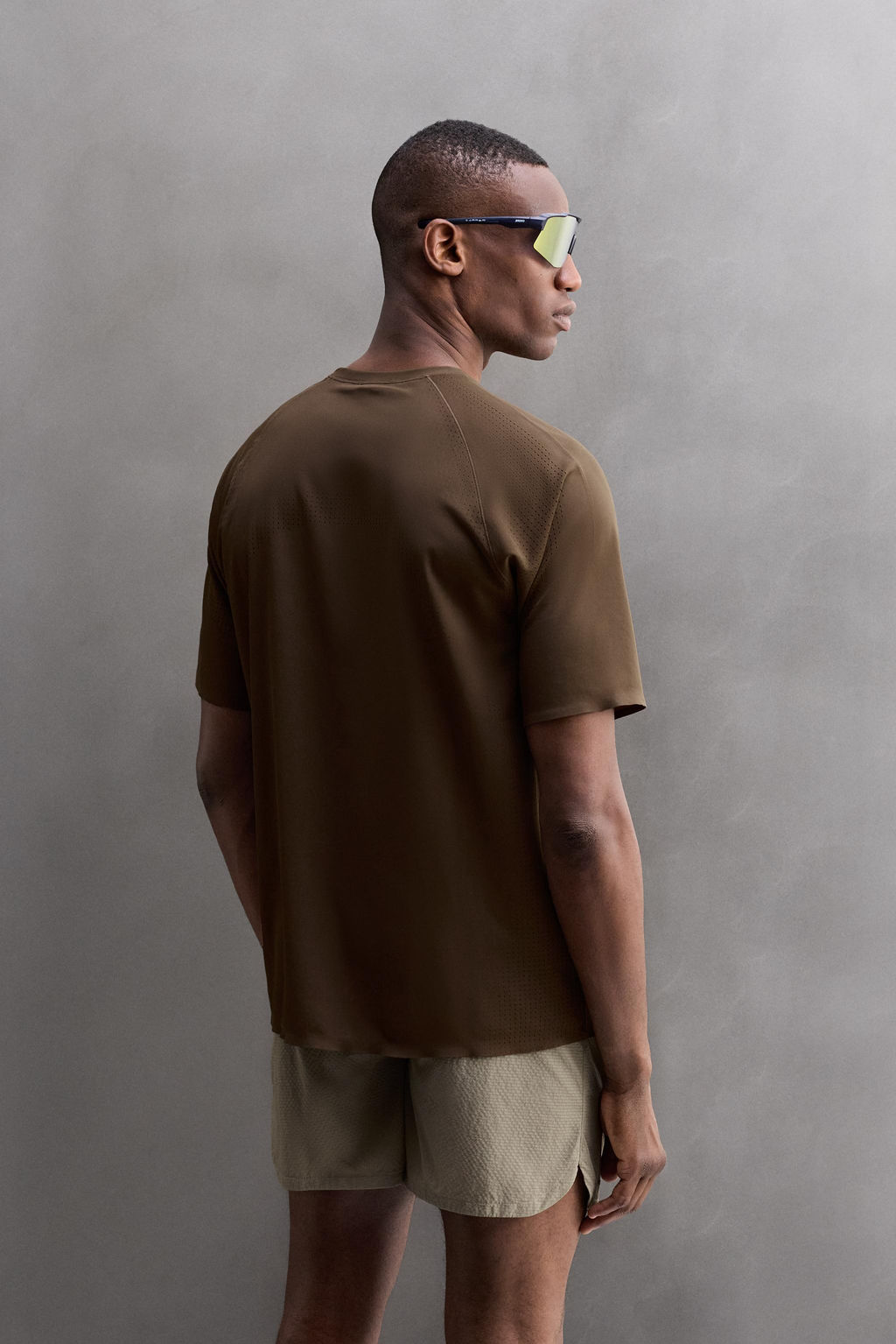 PERFORATED STRUCTURE T-SHIRT