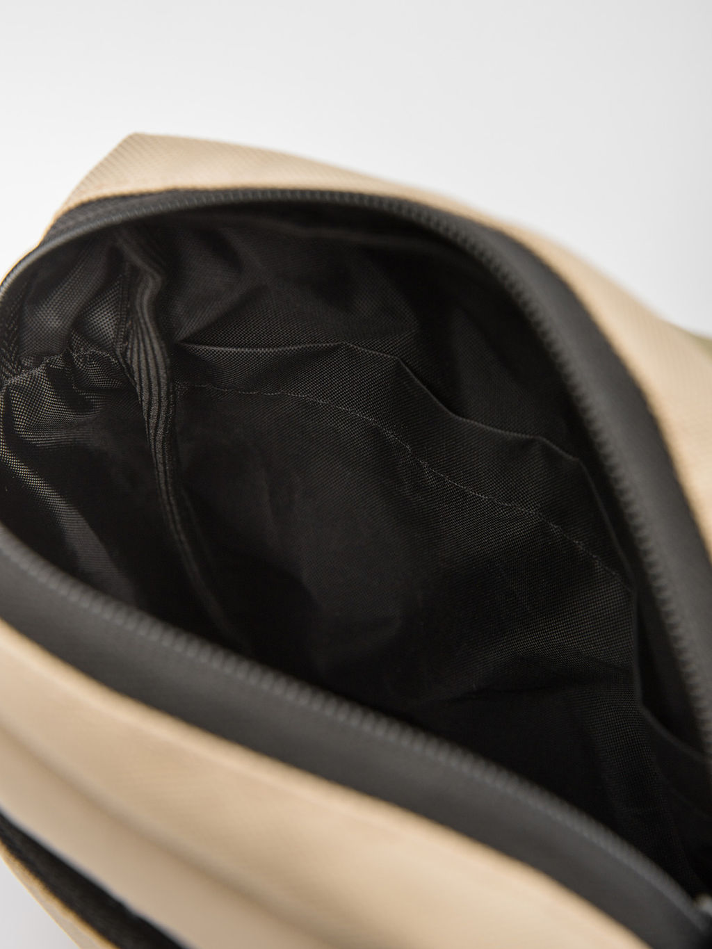 V08S 001 25 Сумка мессенджер