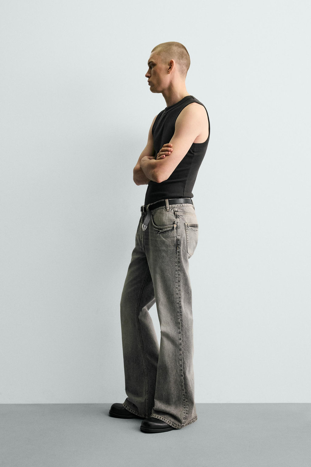 JEANS FLARE FIT / Gris - Zara фото 4