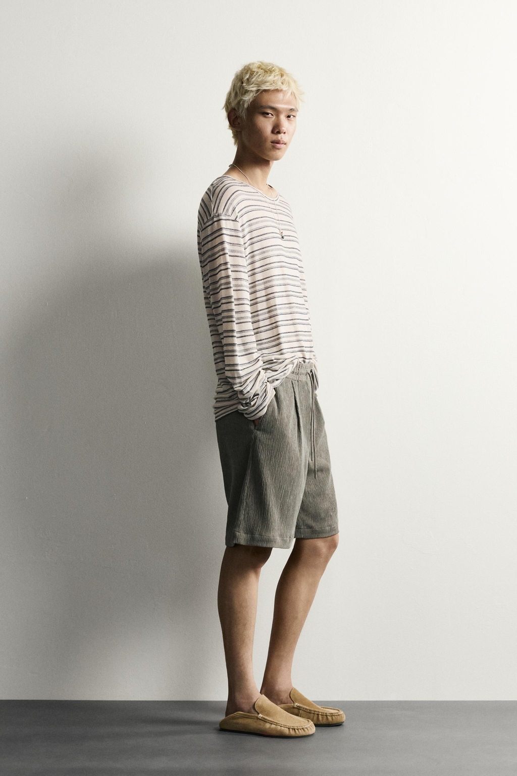 BERMUDA RELAXED FIT RELIEVE / Khaki claro - Zara фото 2