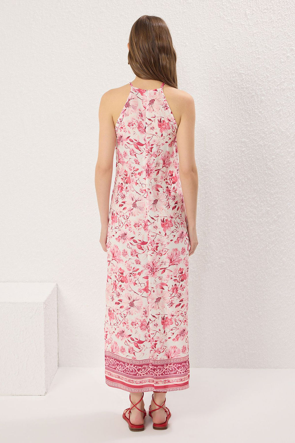 TRENDYOLMILLA Lacivert Cicekli Duz Kesim Viskon Maxi Dokuma Elbise TWOSS24EL00524  фото 12