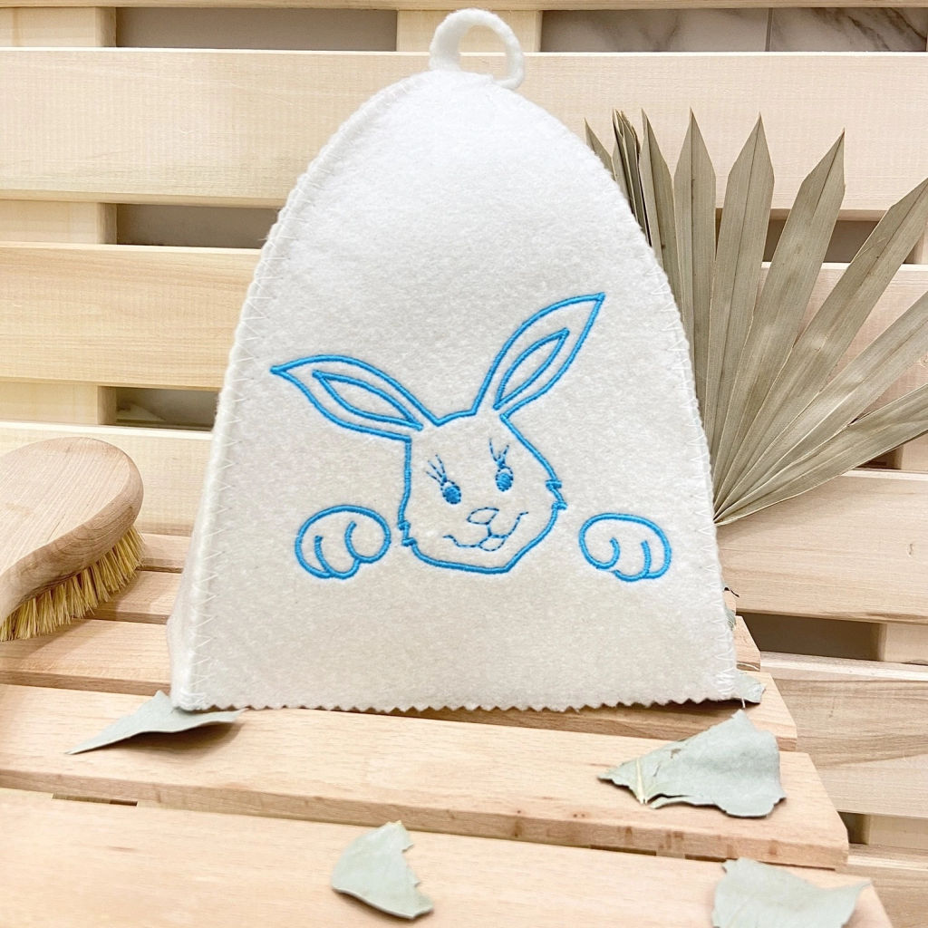 Цена за 2 шт. Шапка банная детская классическая с вышивкой "Заяц", цвет белый, (без упаковки)