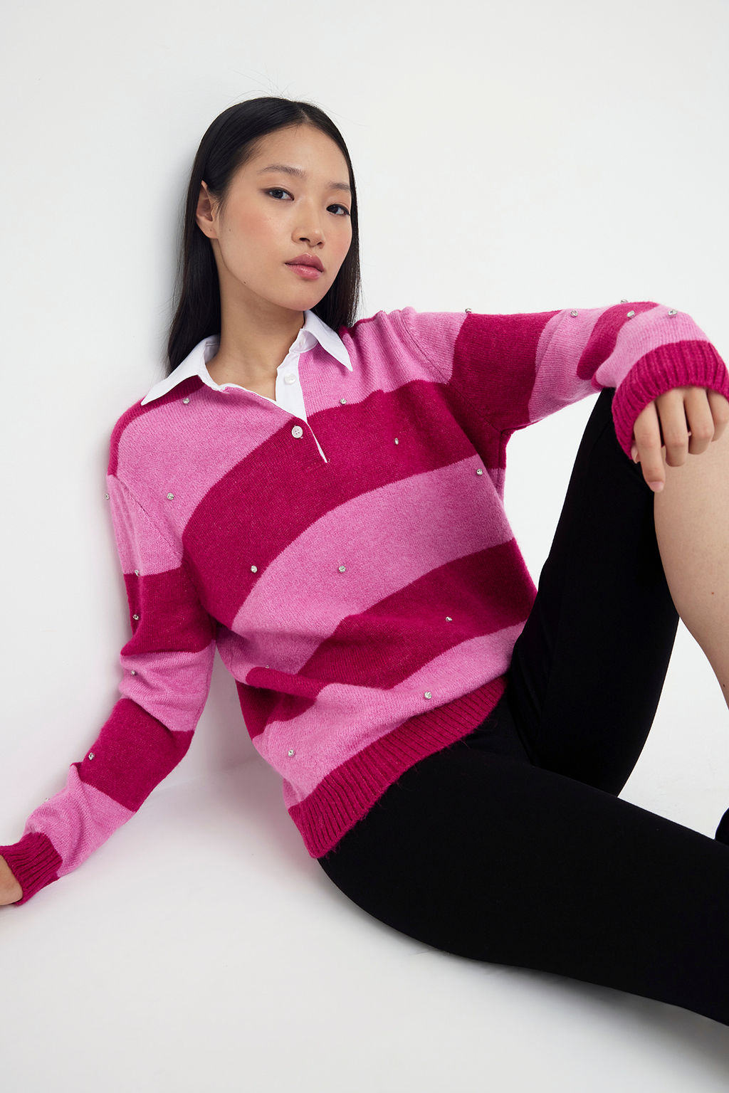 Teen Pembe Yumusak Dokulu Genis Kal?p Yaka Garnili Tas Islemeli Triko Kazak TWOAW26KZ00034