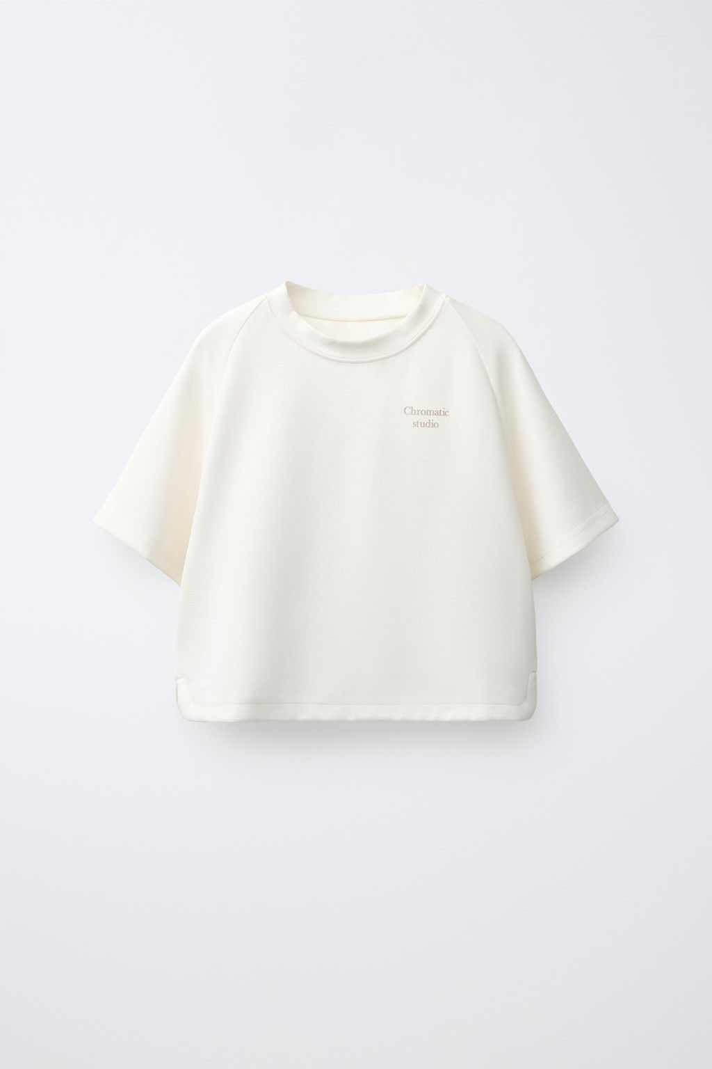 CAMISETA TEXTO RELIEVE CONTRASTE / Crudo