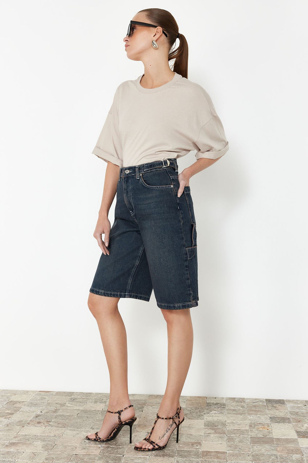 Koyu Mavi Bel Detayl? Yuksek Bel Denim Bermuda TWOSS24SR00173 - Trendyolmilla фото 3