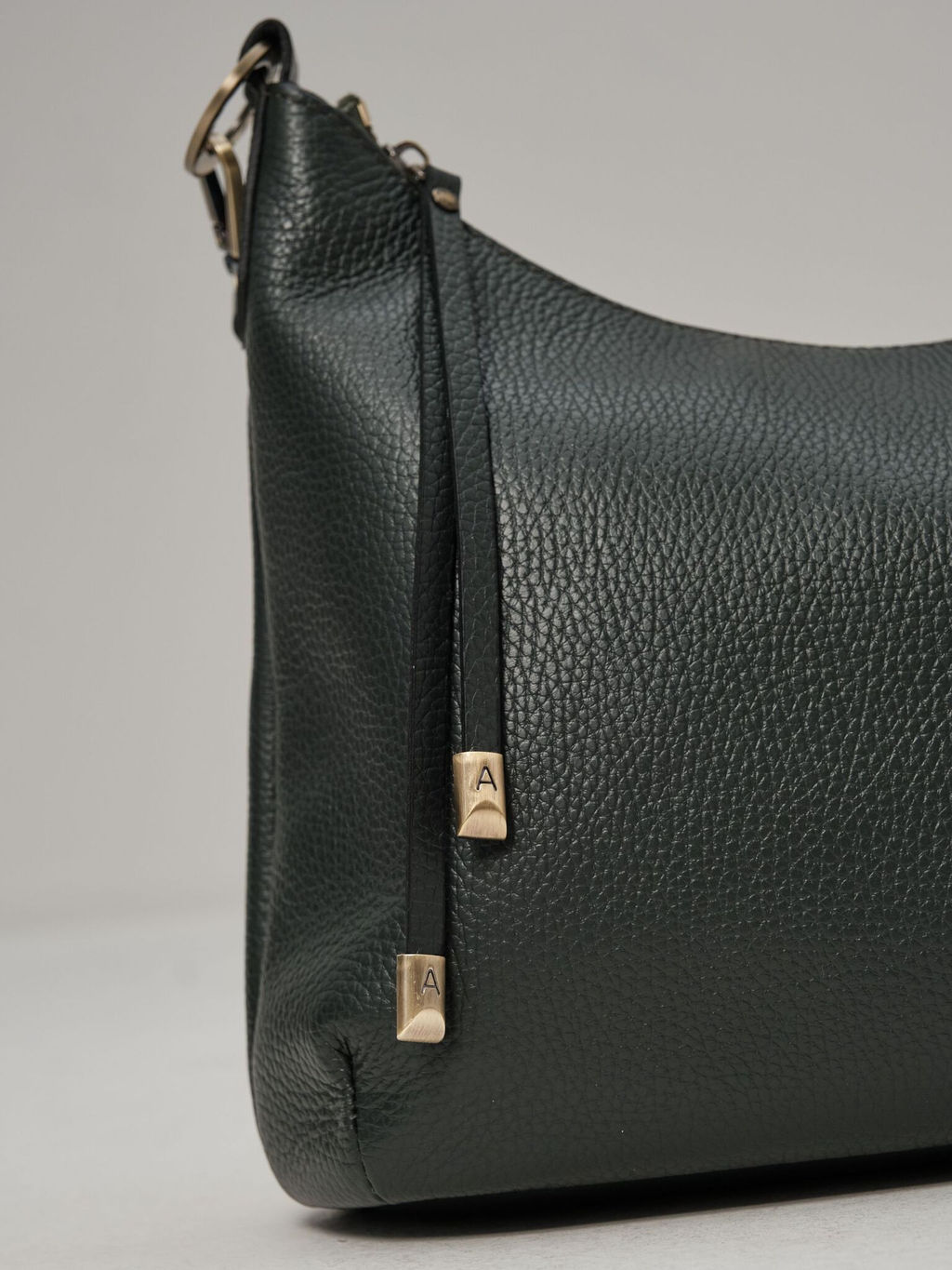 Сумка кожаная на плечо Azaro 3405 дремучий лес