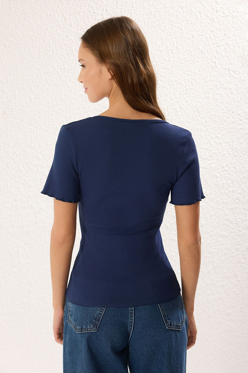 Lacivert-Ekru Pamuklu Fitilli V Yaka Esnek Orme Bluz TWOSS25BZ00405 - Trendyolmilla фото 4