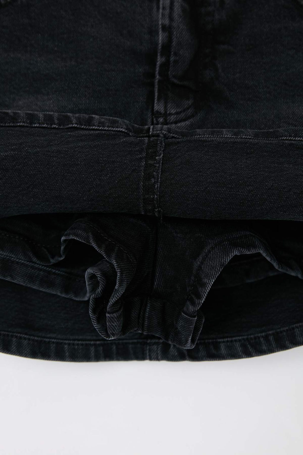 Siyah Az Esnek Mini Denim Sort Etek TWOSS26SR00052 - Trendyolmilla фото 3