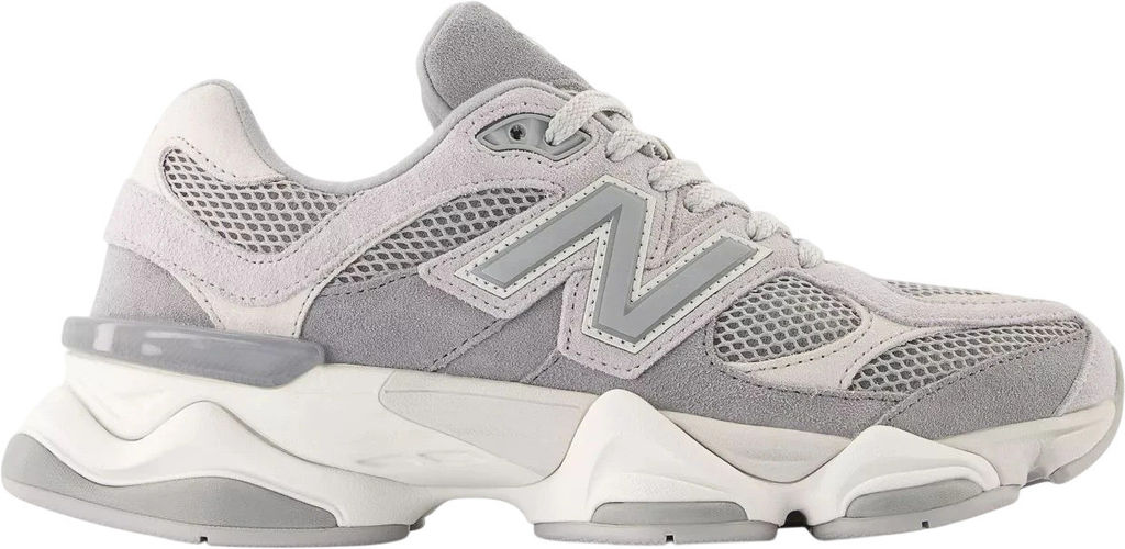 Кроссовки взрослые