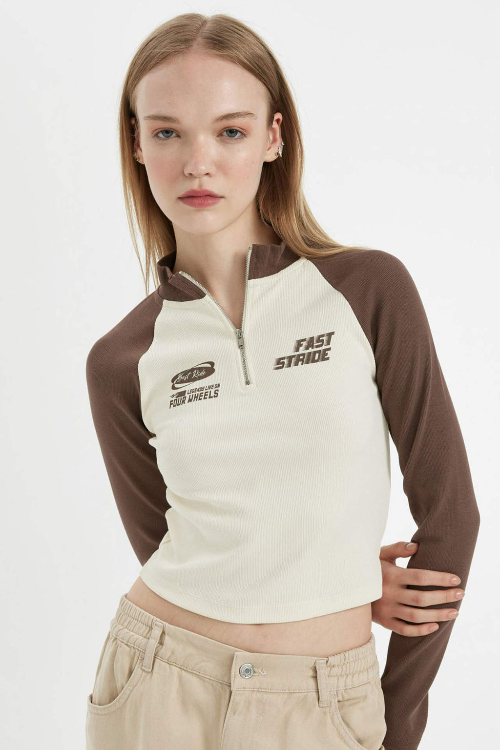 Coool Fitted Fitilli Kaskorse Yar?m Fermuarl? Dik Yaka Renk Bloklu Bask?l? Uzun Kollu Tisort - Defacto фото 2