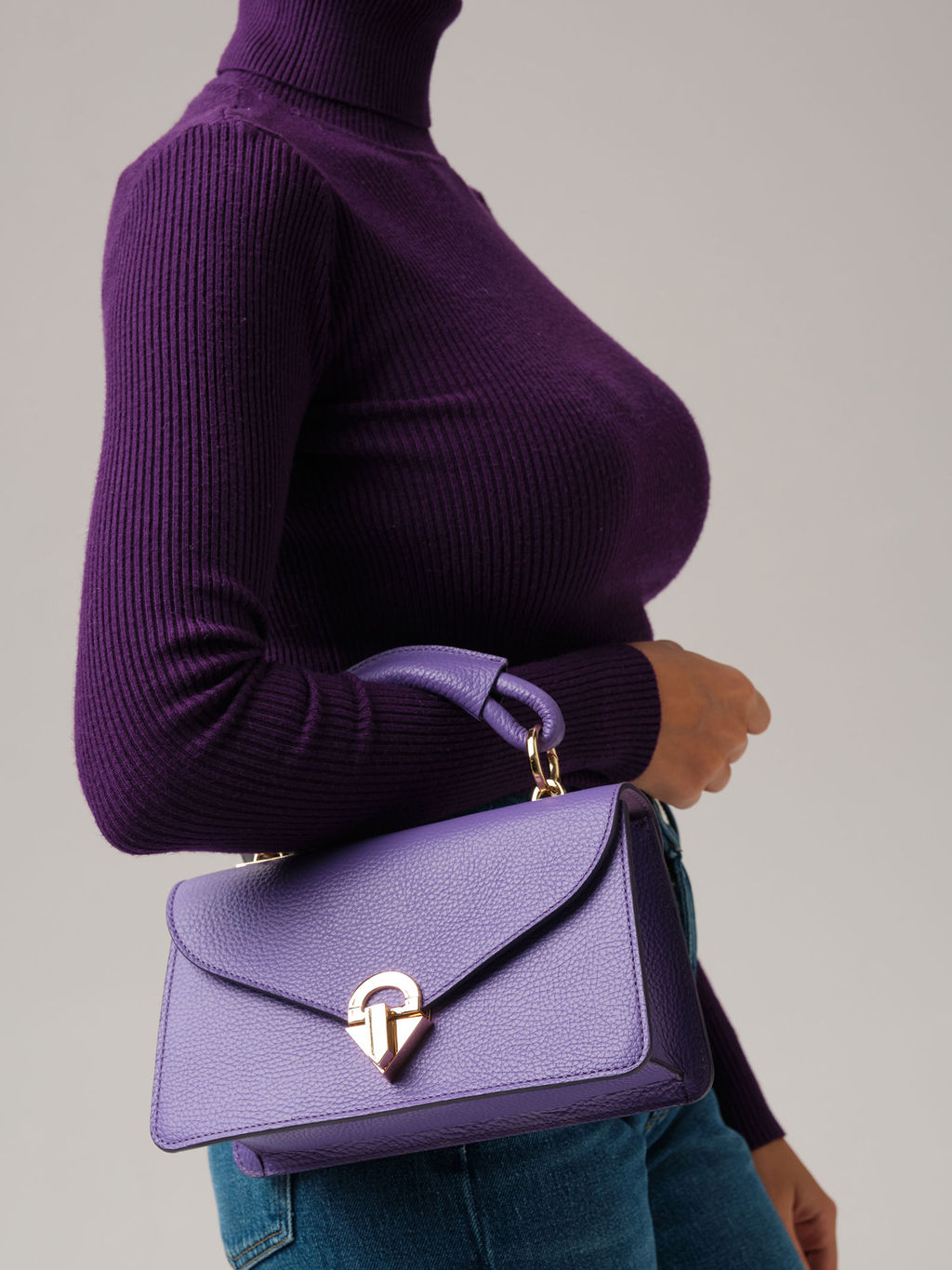 Сумка Azaro 30693 фиолетовый цветок