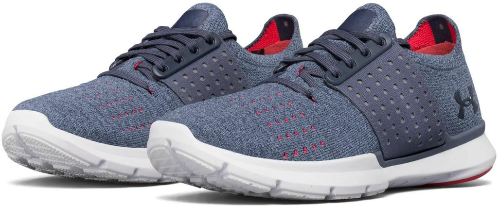 Кроссовки женские