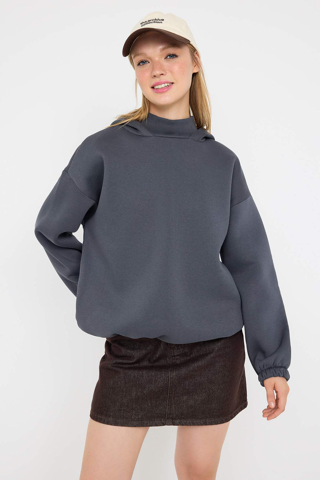 Antrasit Oversize/Genis Kal?p Kal?n Ici Polarl? Orme Sweatshirt TWOAW26SW00115 - Trendyolmilla фото 2