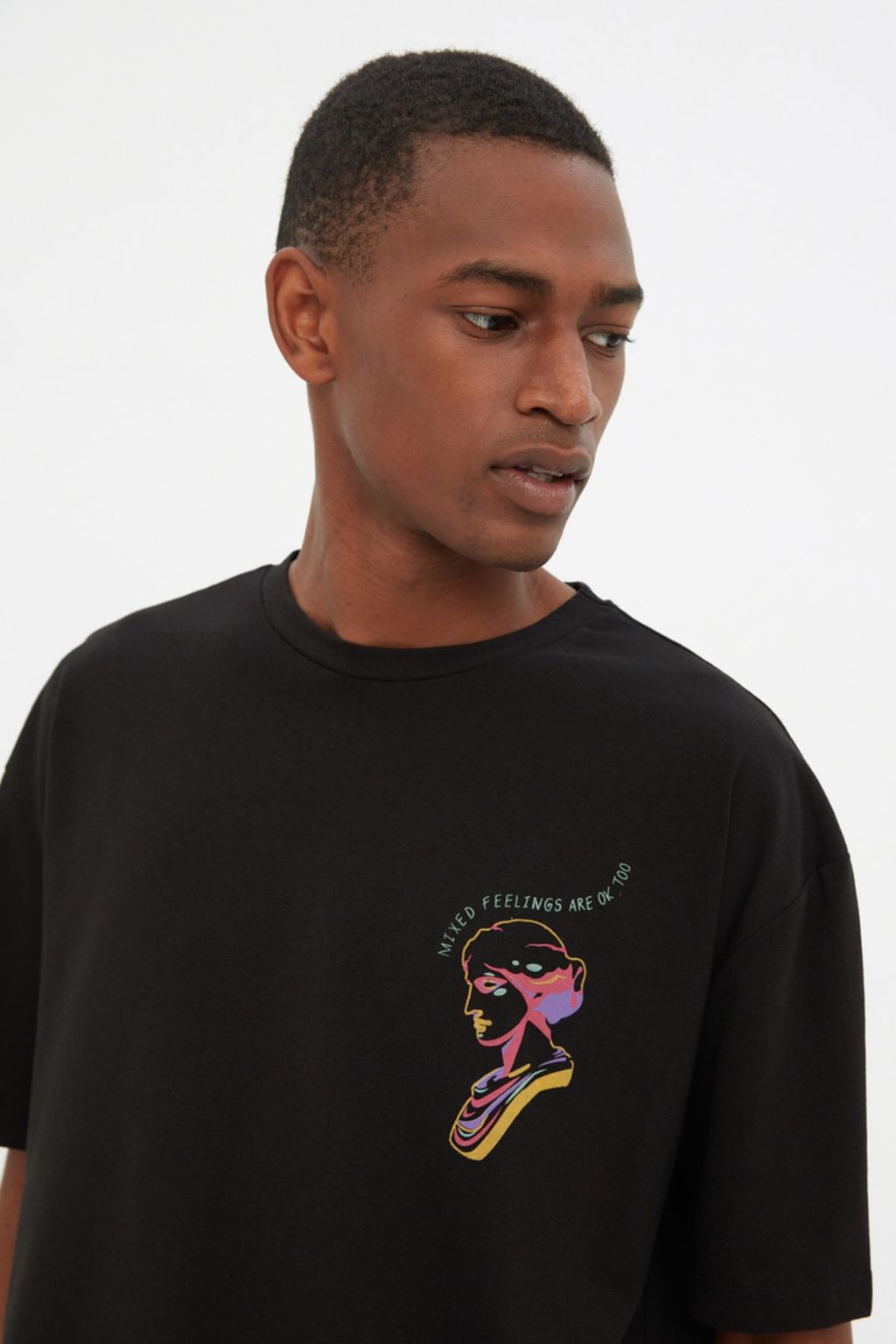 TRENDYOL MAN Siyah Oversize/Genis Kesim Sanatsal Bask?l? %100 Pamuklu T-Shirt TMNSS22TS1601 - Trendyolmilla фото 3