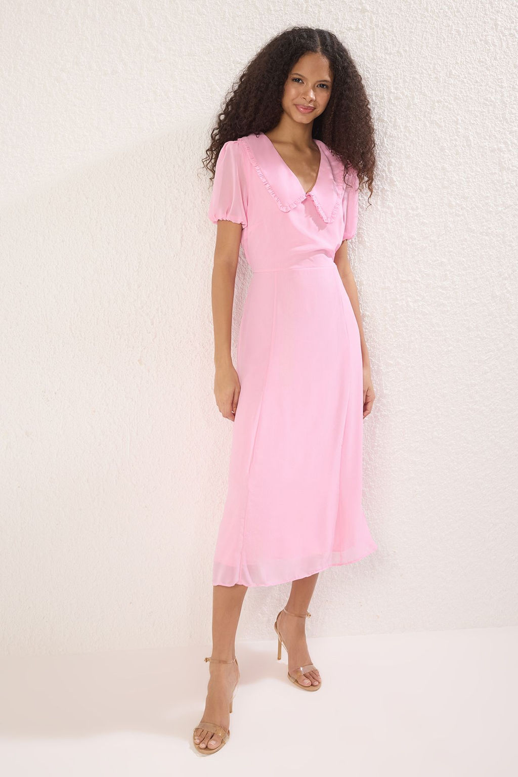 TRENDYOLMILLA Siyah A Kesim Yaka Detayl? Astarl? Sifon Midi Dokuma Elbise TWOSS25EL00256  фото 2