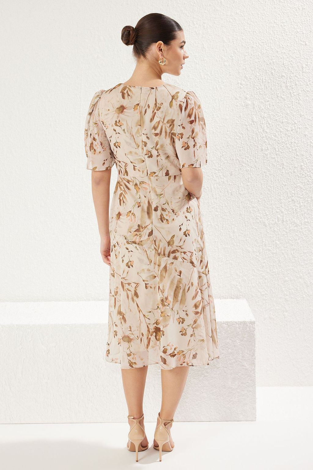 TRENDYOLMILLA Lila Cicek Desenli A Kesim Astarl? Midi Dokuma Elbise TWOSS20EL0908 фото 17