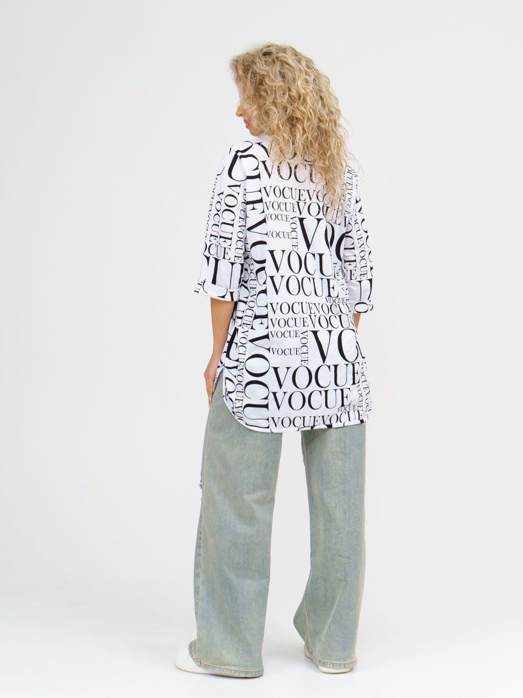 445 Туника "Буквы на белом"