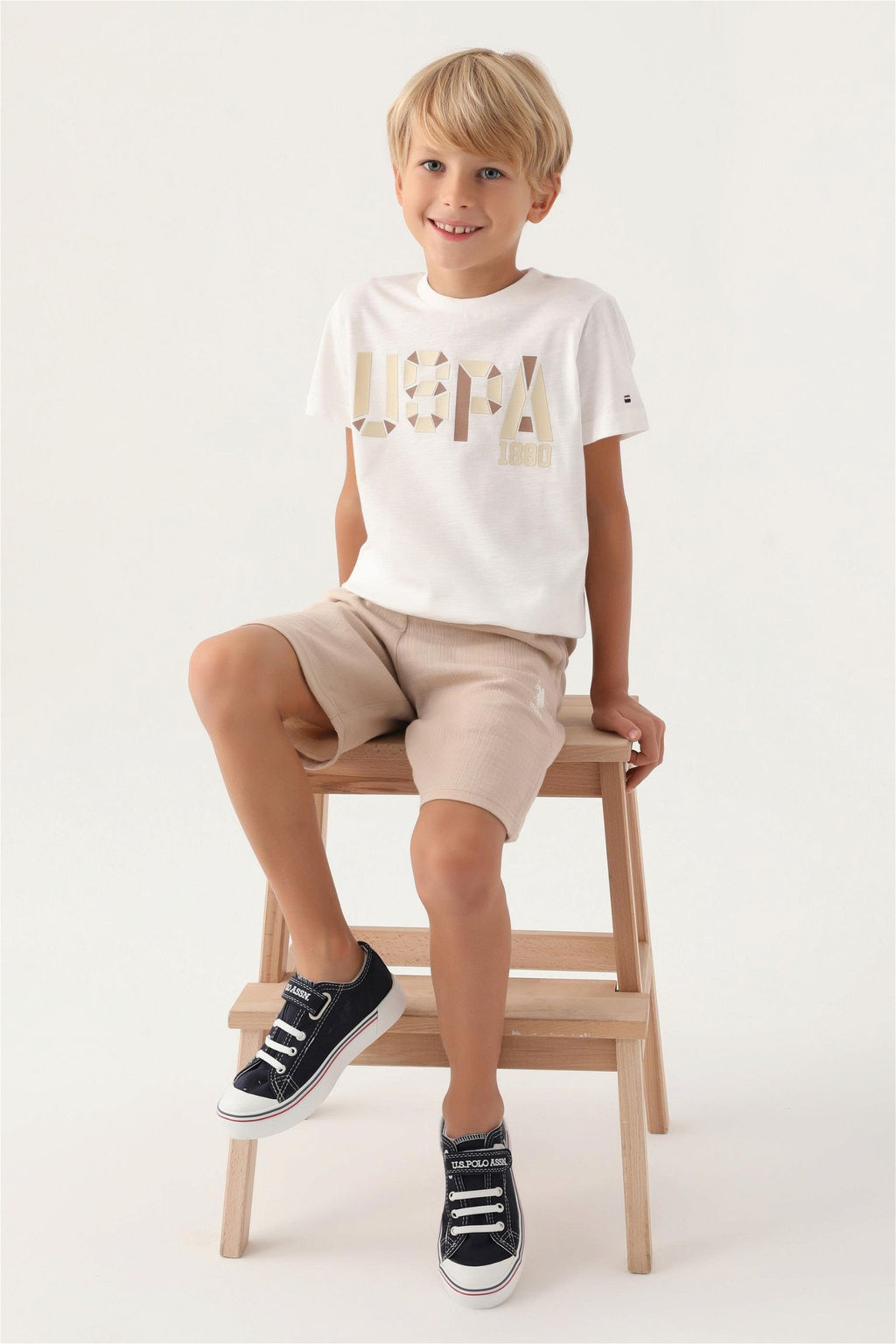 Бежевый пижамный комплект для мальчика Неожиданная скидка в корзине