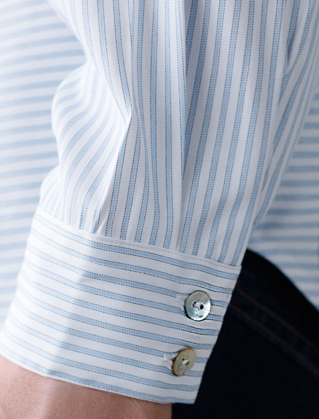 Блузка свободного силуэта в тонкую полоску из эластичного хлопка - Vilatte фото 7