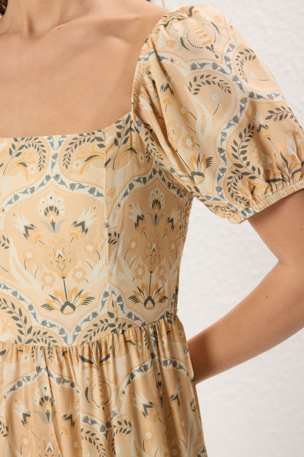 TRENDYOLMILLA Pembe Cicekli Belden Ac?lan Viskon Gipeli Midi Dokuma Elbise TWOSS24EL00523 фото 10