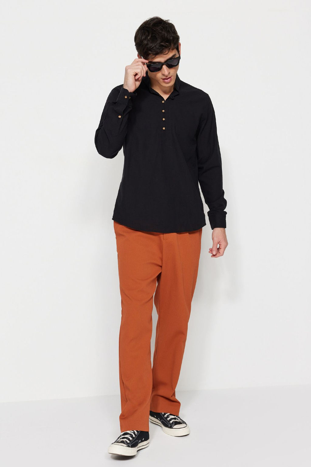 TRENDYOL MAN Mavi Slim Fit Yar?m Patl? Dugmeli Hakim Yaka Keten Gorunumlu Gomlek TMNSS20GO0097 - Trendyolmilla фото 16