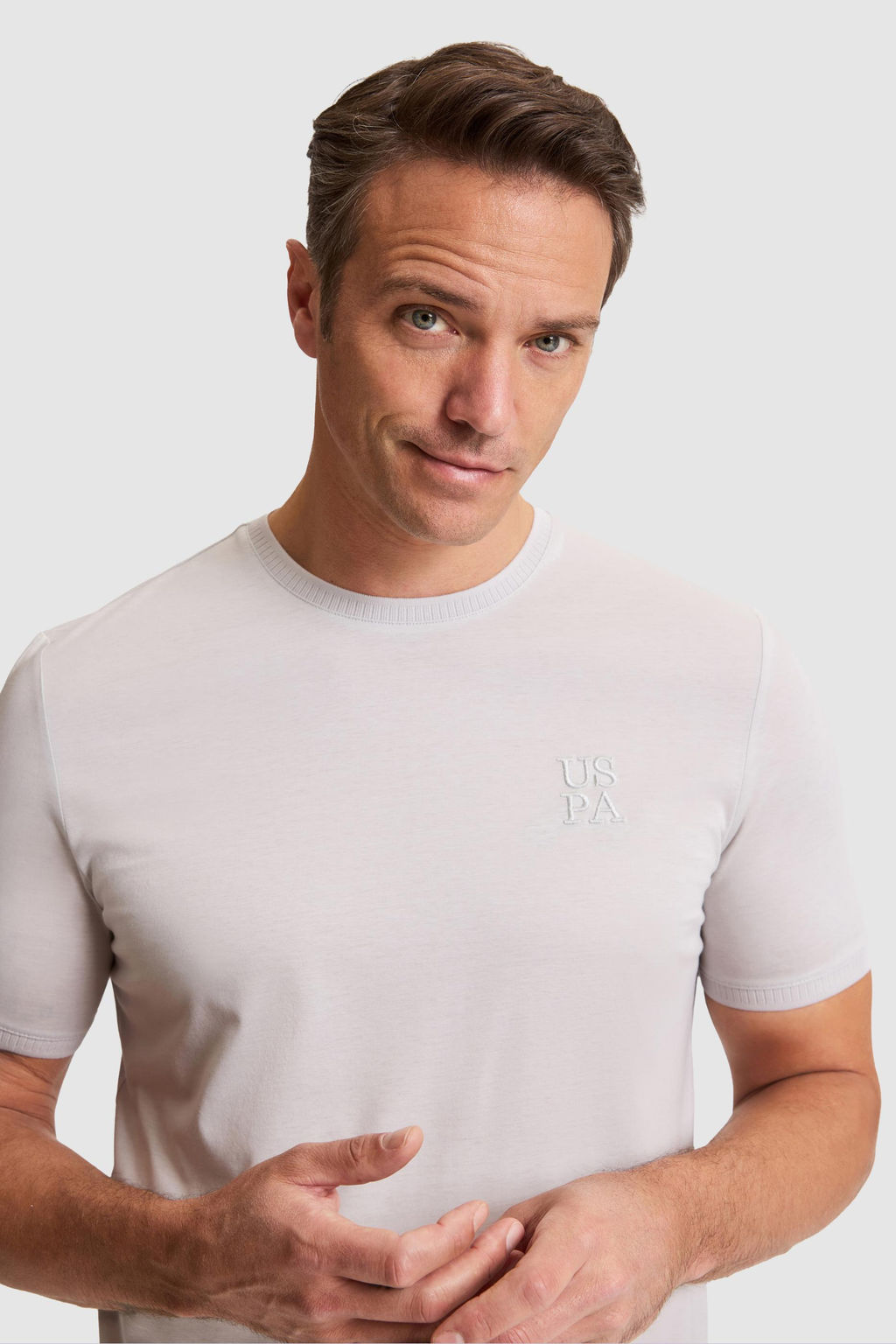 Erkek A__k Gri Regular Fit Bisiklet Yaka Ti__rt