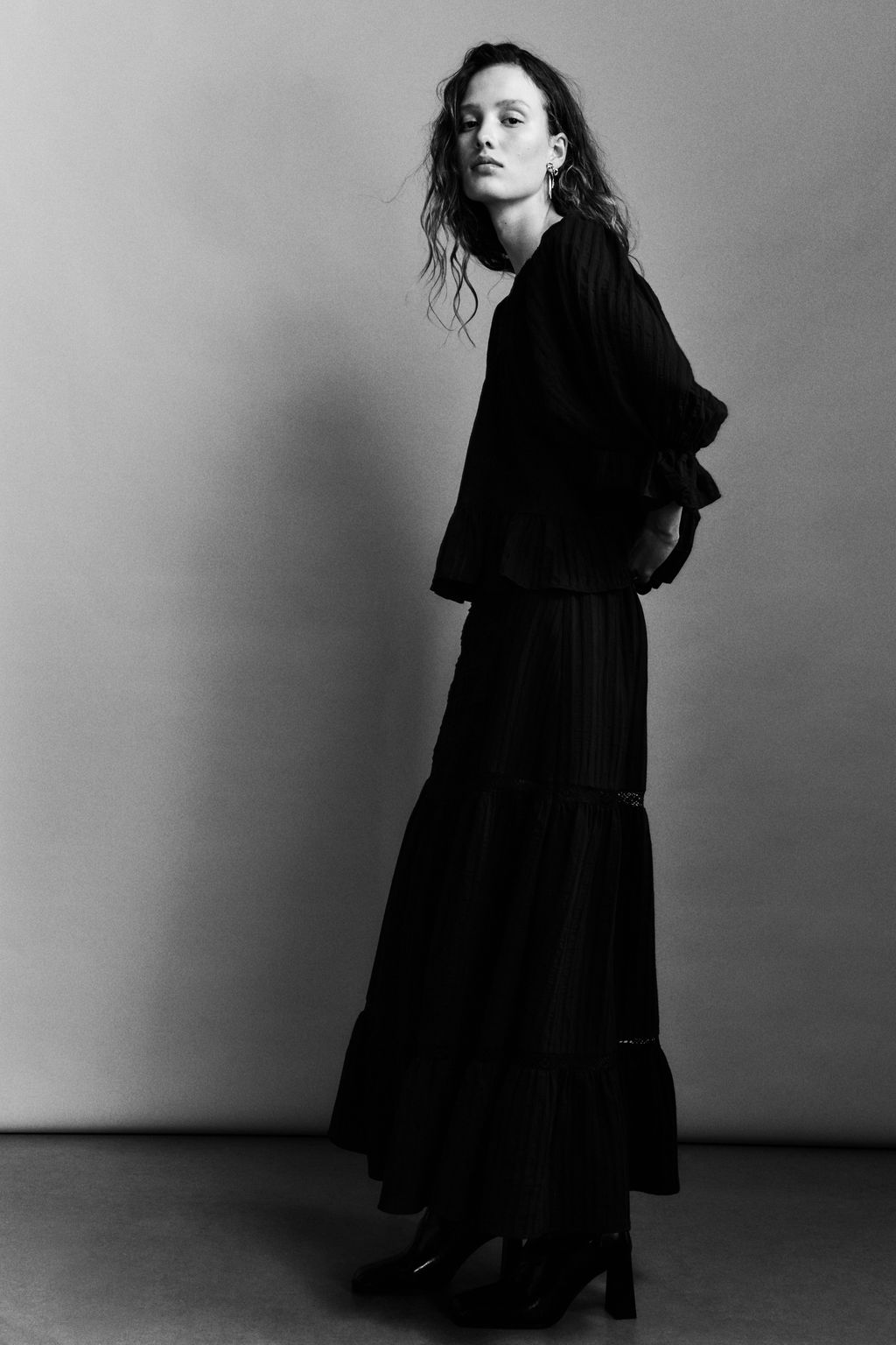 Maxifalda con inserciones de encaje - H&m фото 7