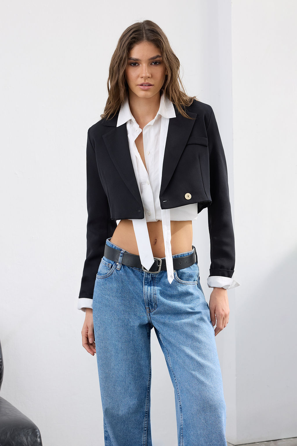 Siyah Crop Astarl? Dokuma Blazer Ceket TWOAW22CE0086