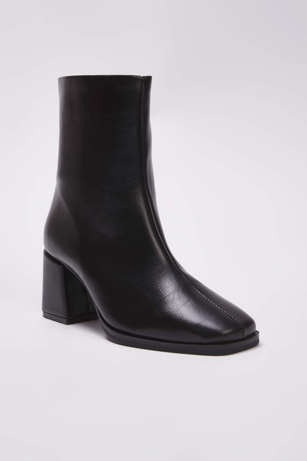 Siyah Kare Burun Blok Topuklu Kad?n Bot
TAKAW26BO00069 - Trendyolmilla фото 3