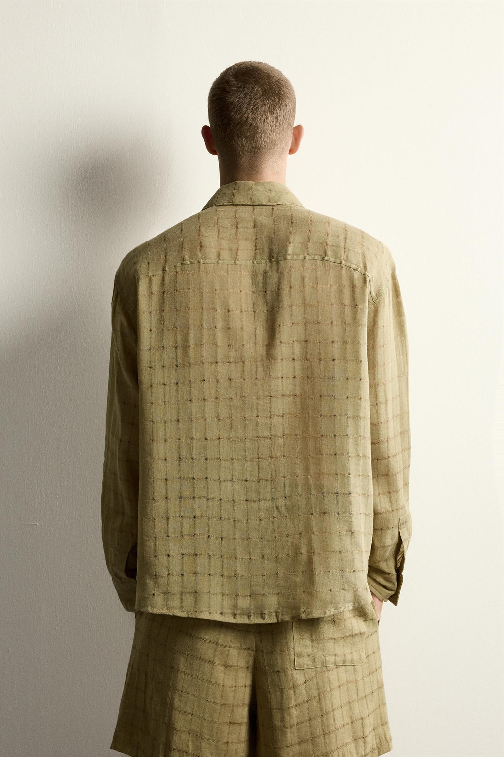CAMISA RELAXED FIT JACQUARD CUADROS LINO - ALGOD?N / Khaki claro - Zara фото 3