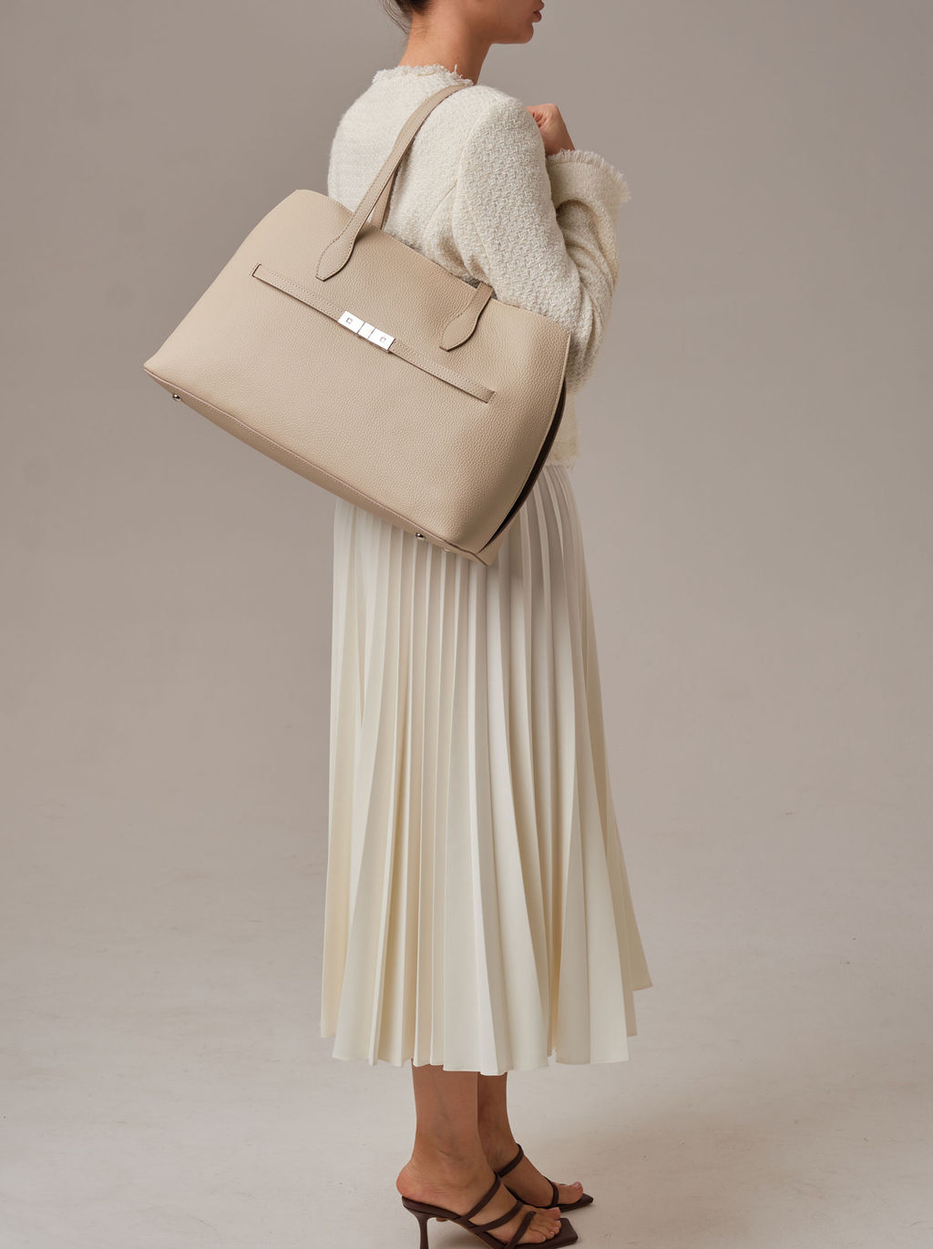 Кожаная сумка Bossy DBR 31382 бежевая пудра  фото 10