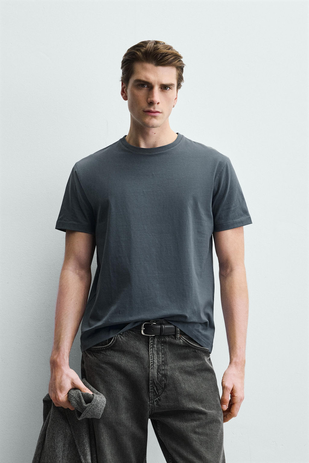 BASIC MEDIUM WEIGHT T-SHIRT