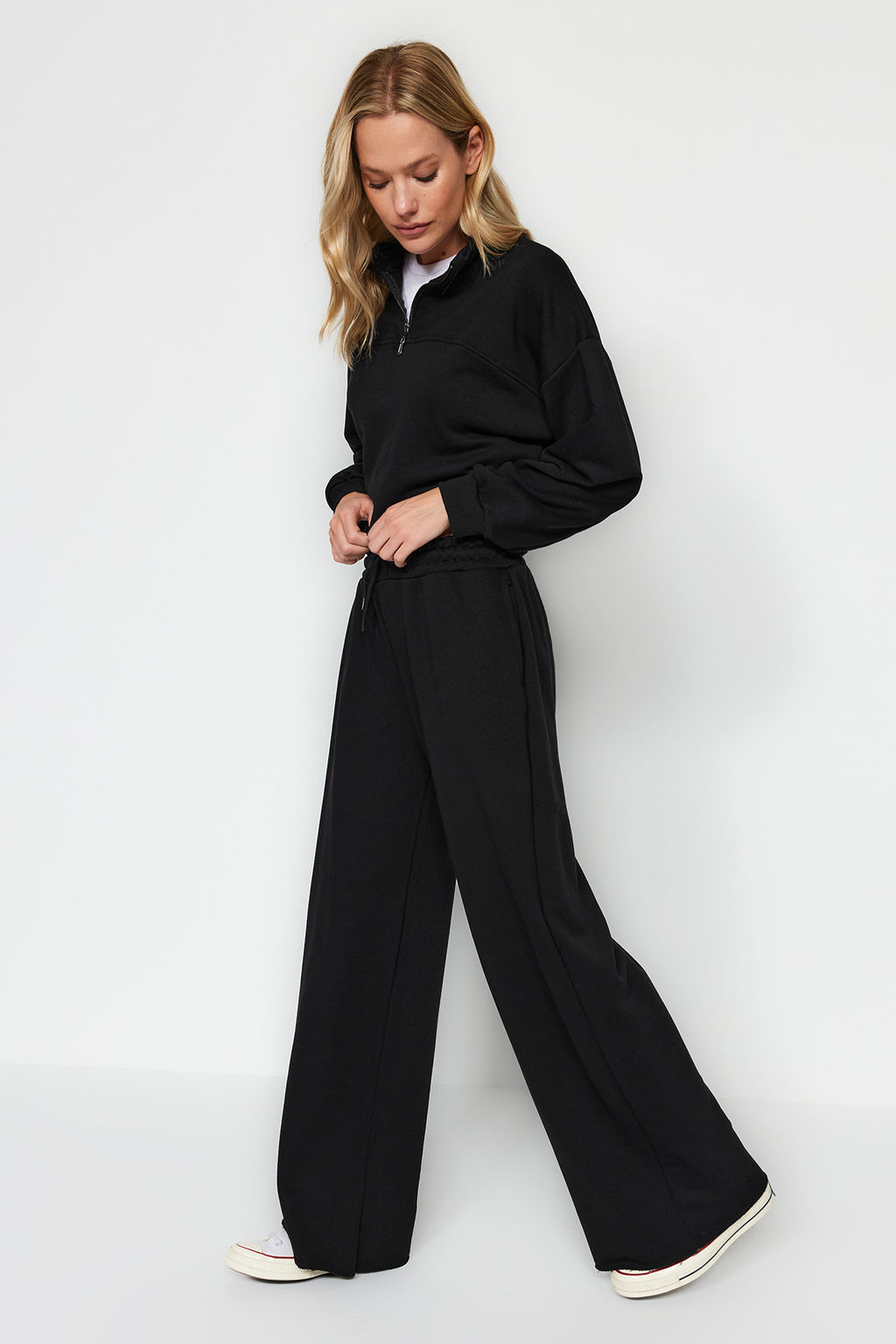 Siyah Kal?n Extra Wide Leg Yuksek Bel Orme Esofman Alt? Pantolon TWOAW24EA00043 - Trendyolmilla фото 2