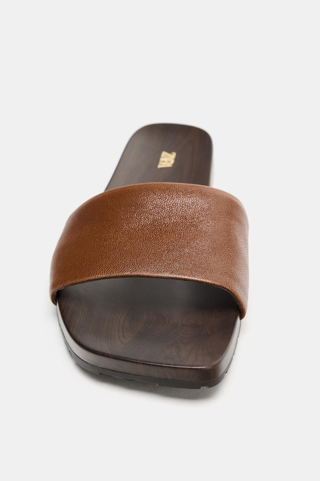 SANDALIA PLANA PIEL SOFT / Marr?n - Zara фото 4