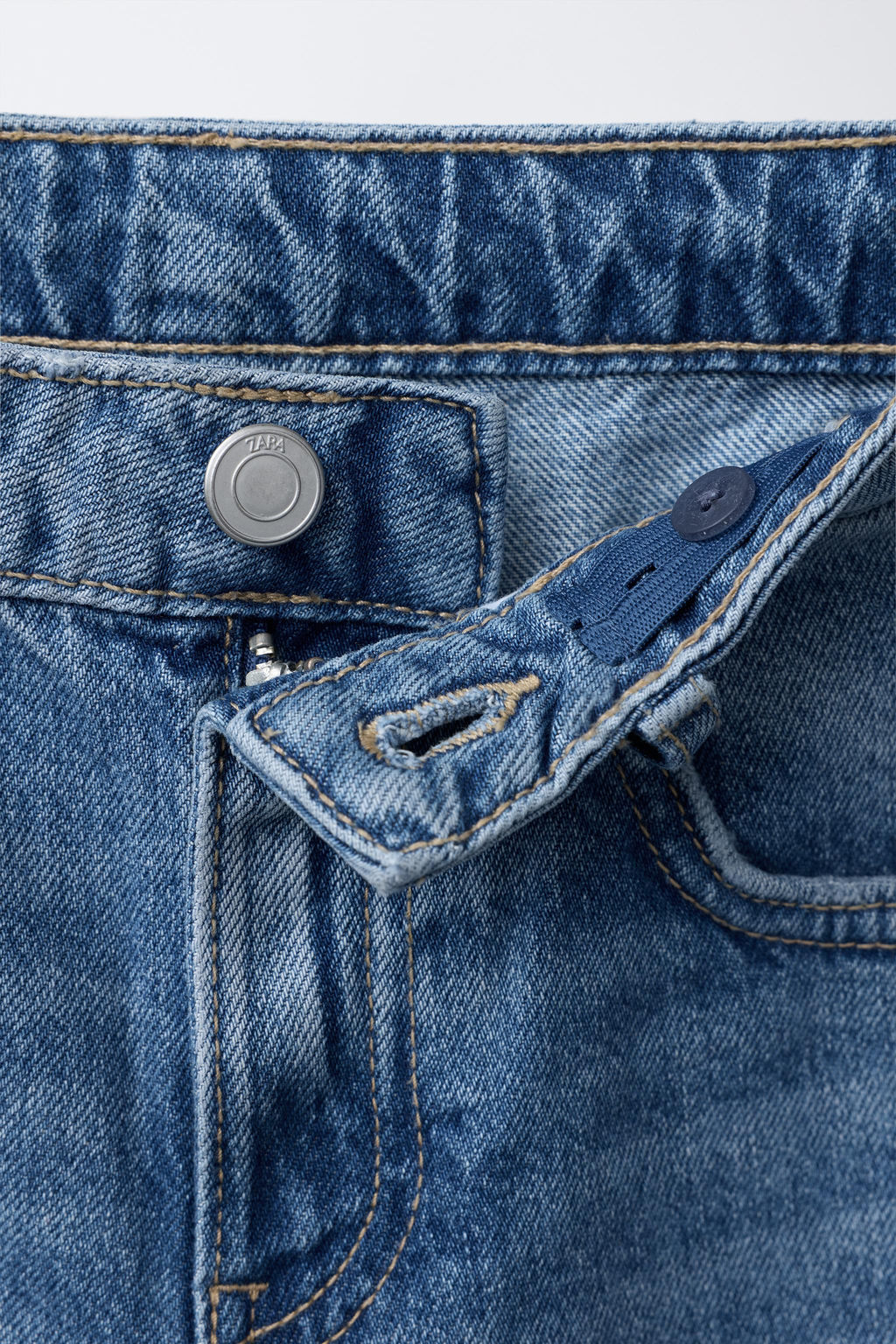 FRAYED BOOTCUT JEANS - Zara фото 3