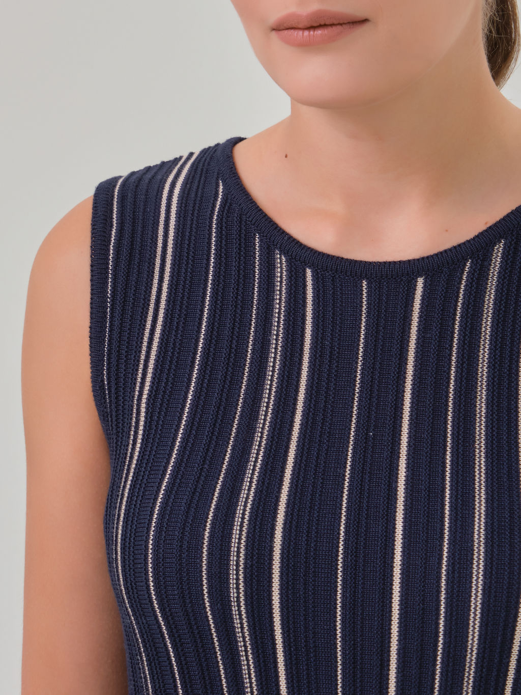 Блузка вязаная без рукавов - Stilla фото 9