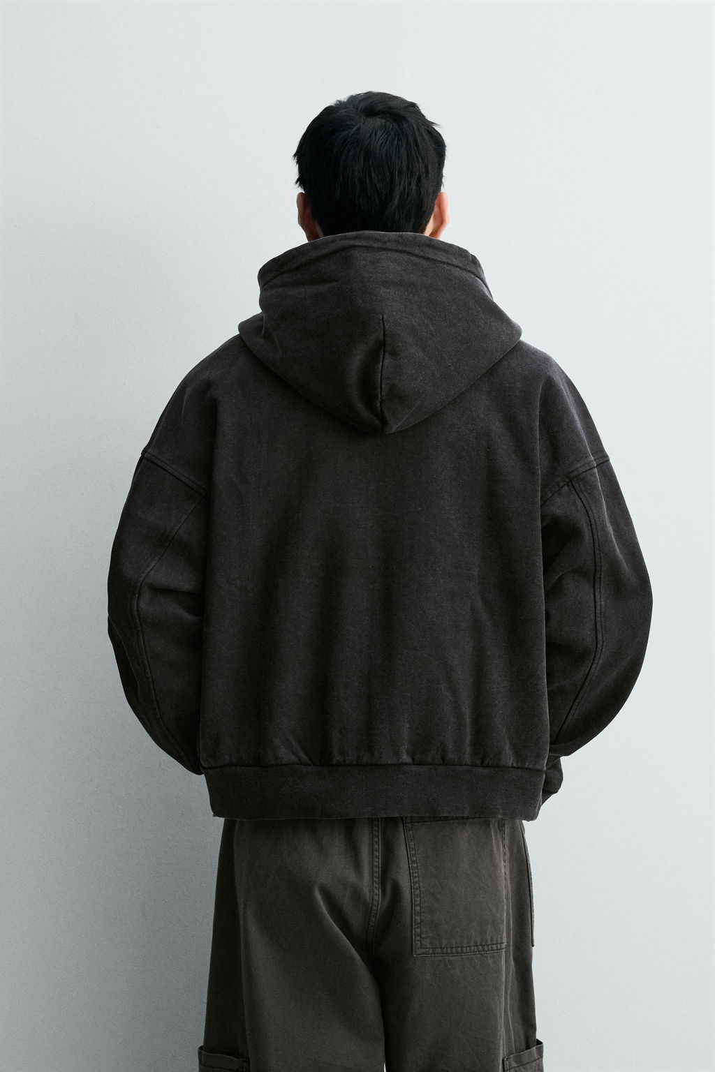 SUDADERA LAVADA CREMALLERA CAPUCHA / Gris oscuro - Zara фото 3