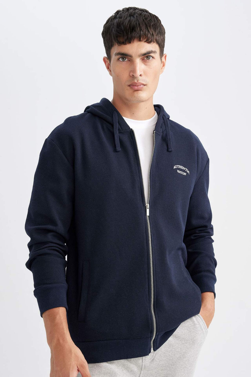 Siyah Relax Fit Kapusonlu Waffle Bask?l? Cepli Fermuarl? Sweatshirt - Defacto фото 2