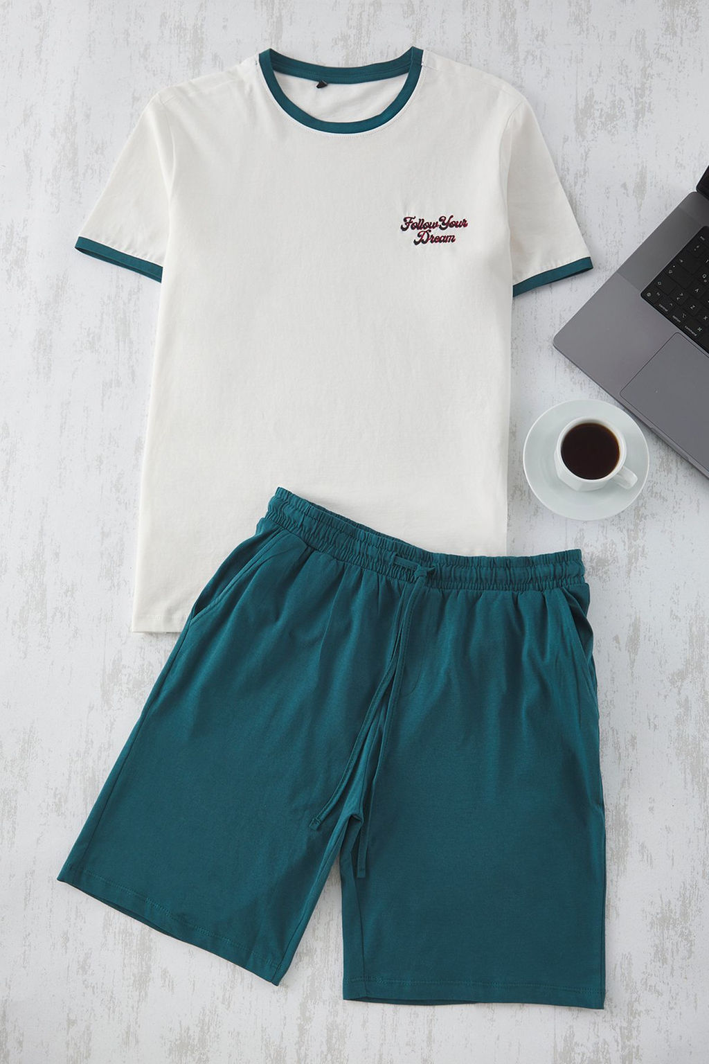 TRENDYOL MAN Ekru Zumrut Yesili Regular Fit Nak?sl? Orme Sortlu Pijama Tak?m? TMNSS25PT00026 - Trendyolmilla фото 2