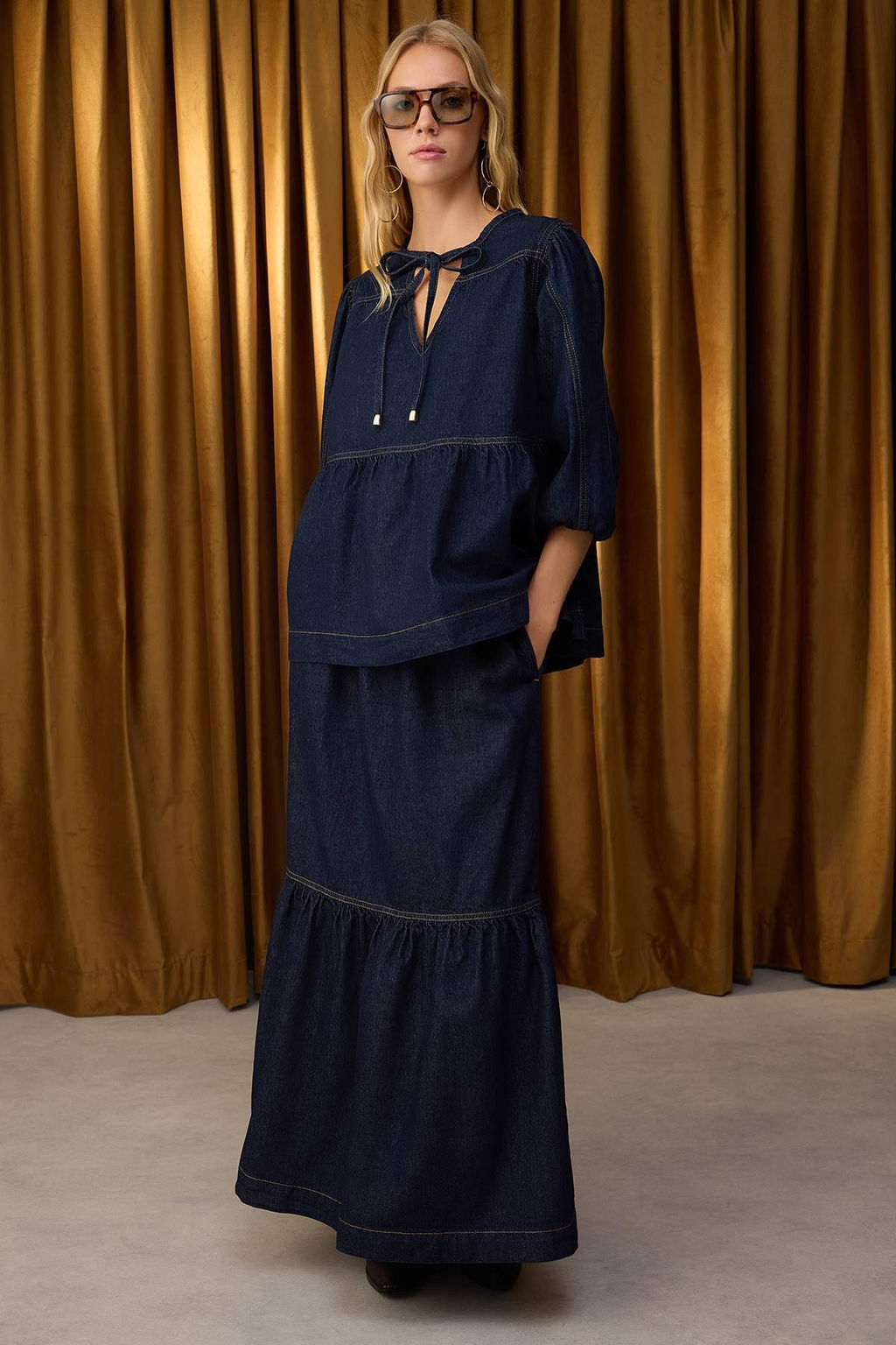 Koyu Mavi Volanl? Beli Lastikli Denim Etek TWOAW26ET00012 - Trendyolmilla фото 2