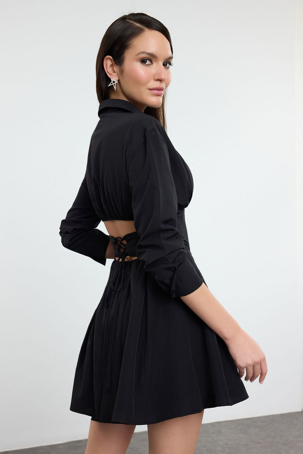 Siyah Korse Detayl? Poplin K?sa Abiye Gece Mezuniyet Elbisesi TPRAW25EL00108