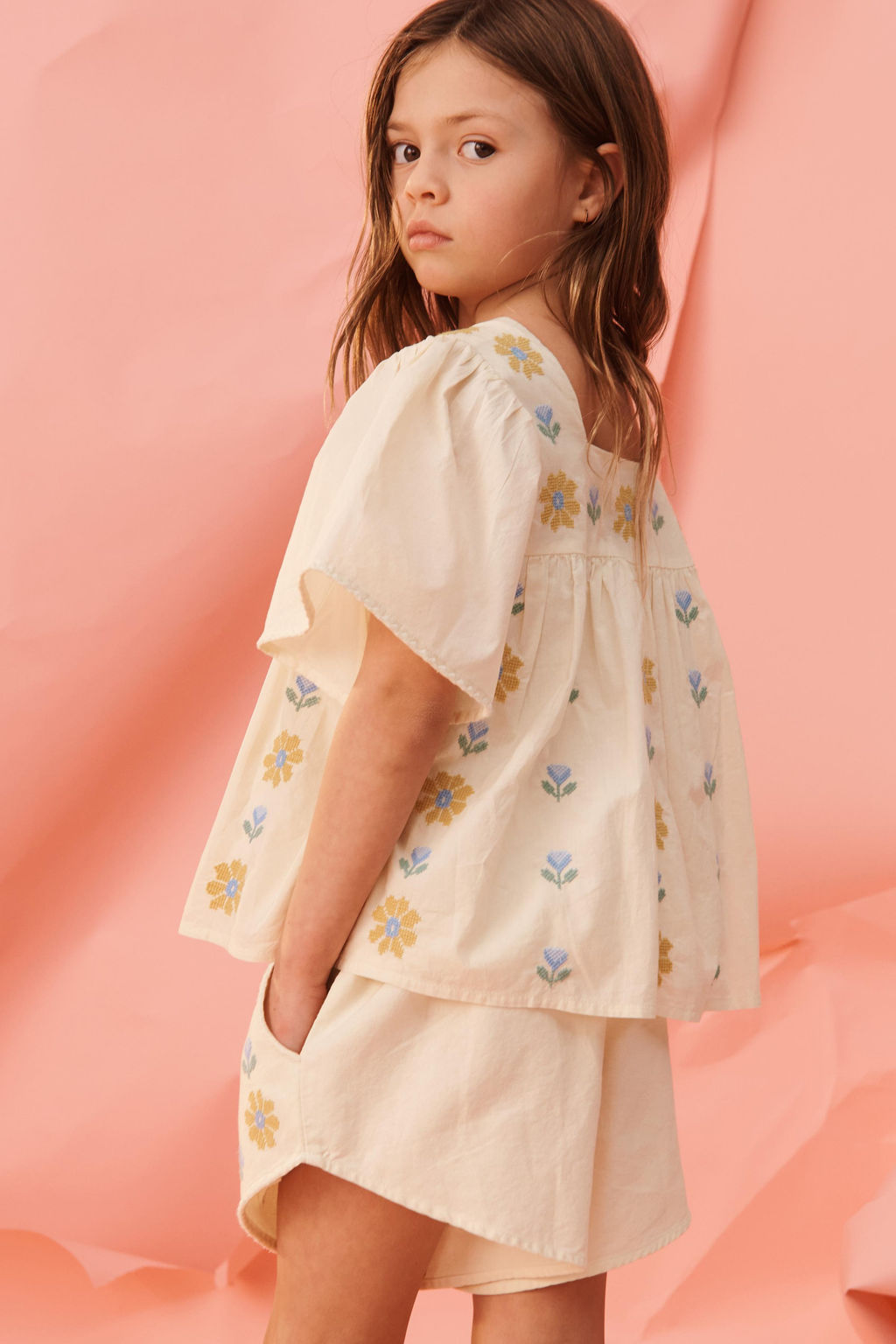 BERMUDA FLORES BORDADAS PUNTO DE CRUZ LIMITED EDITION / Crema - Zara фото 2