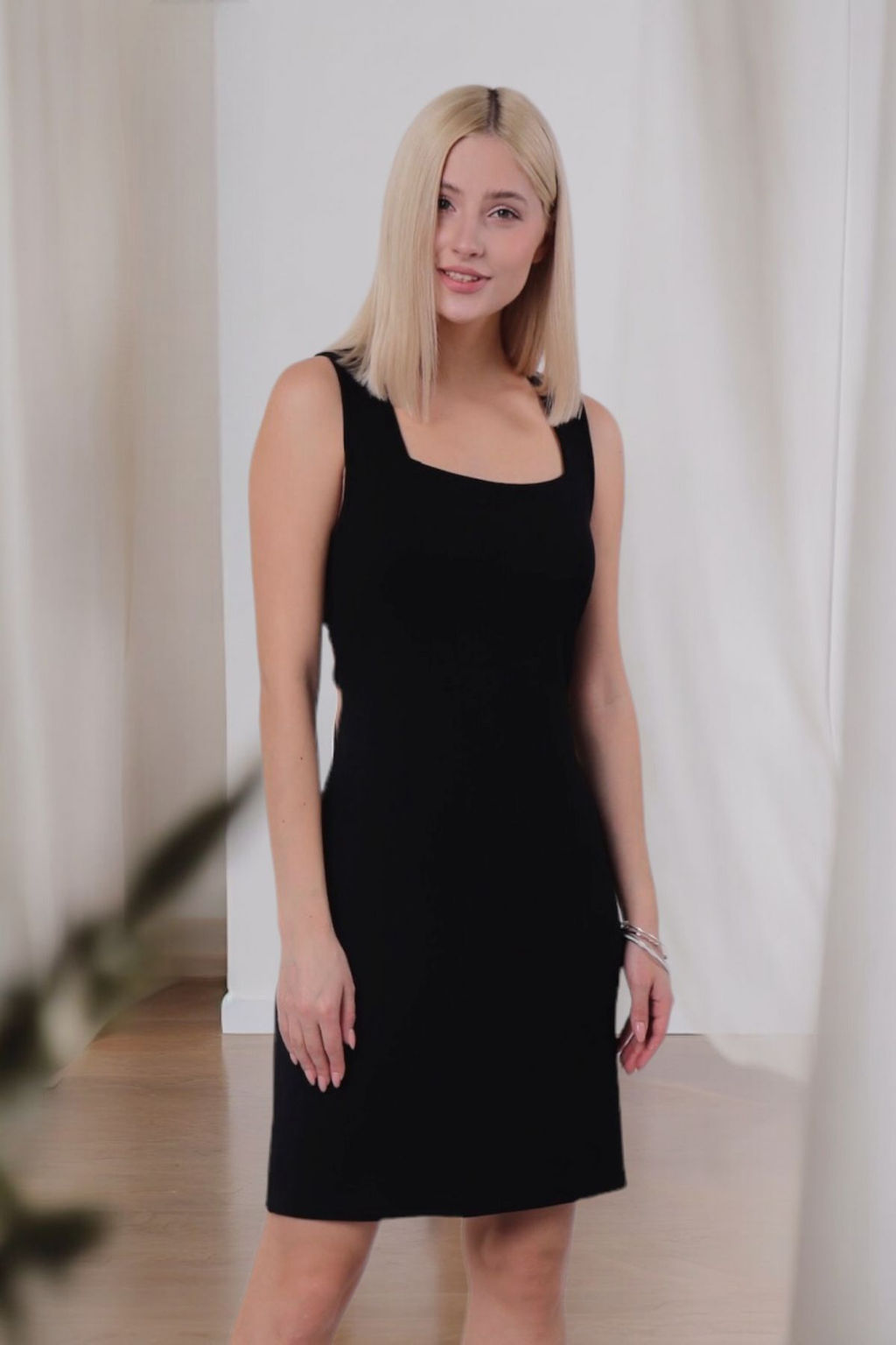 Платье с вырезом каре чёрное - Martichelli фото 17