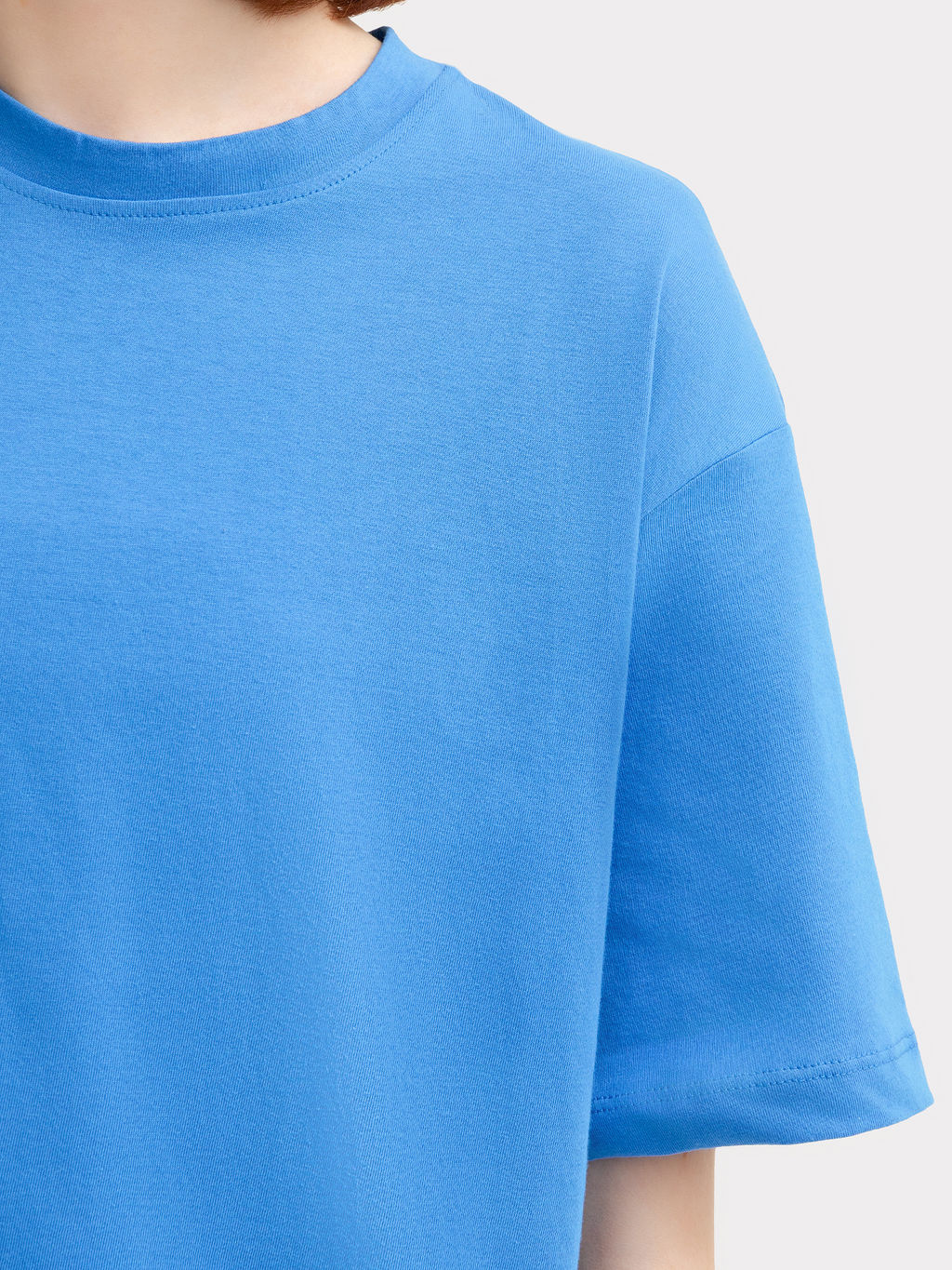Футболка женская в ярко-голубом цвете яркий голубой 112678-1 - Mark formelle фото 9