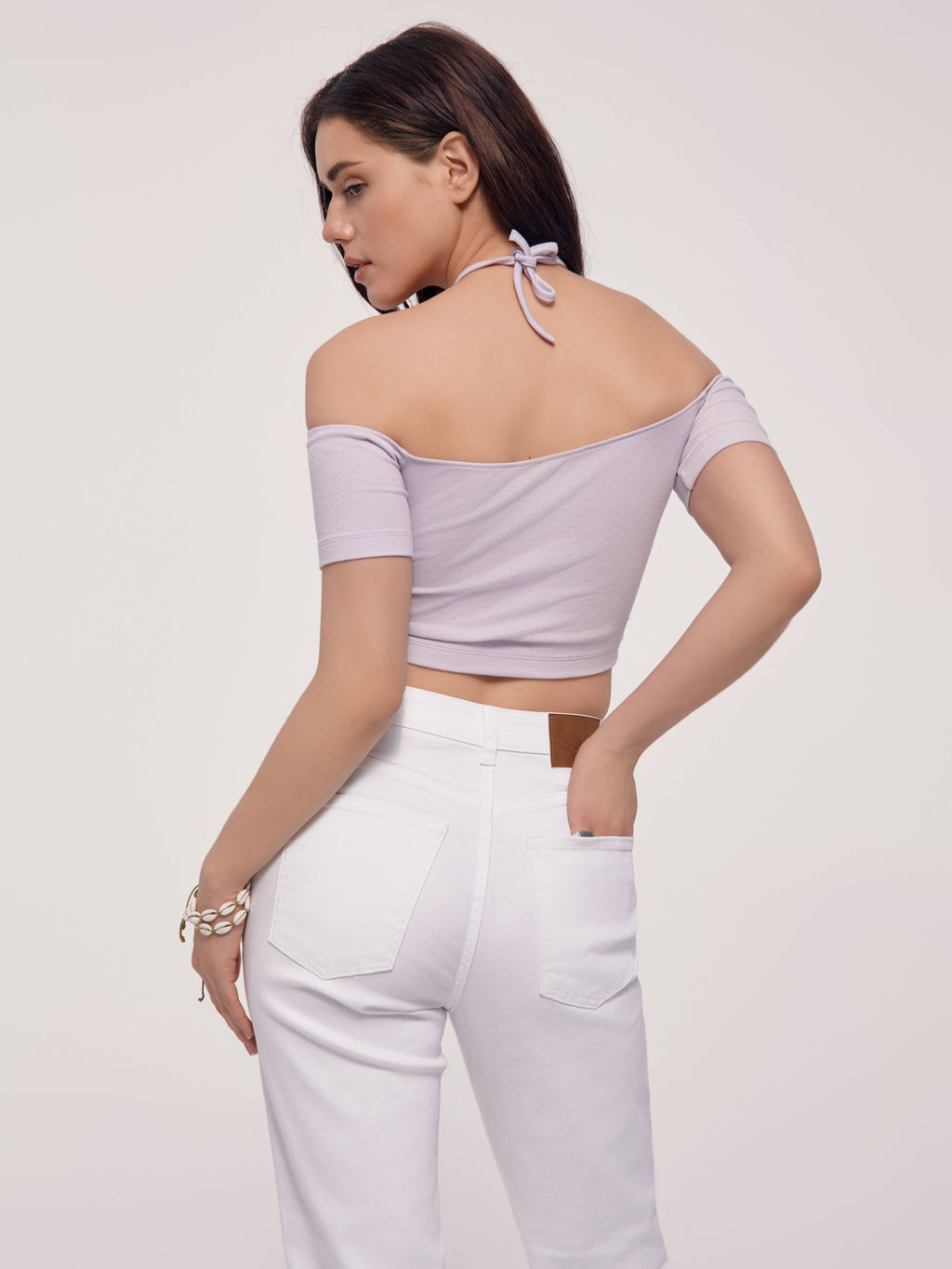 CONTE Укороченный топ в рубчик с отрытыми плечами и сборкой LD 2632 lavender - Conte elegant фото 4