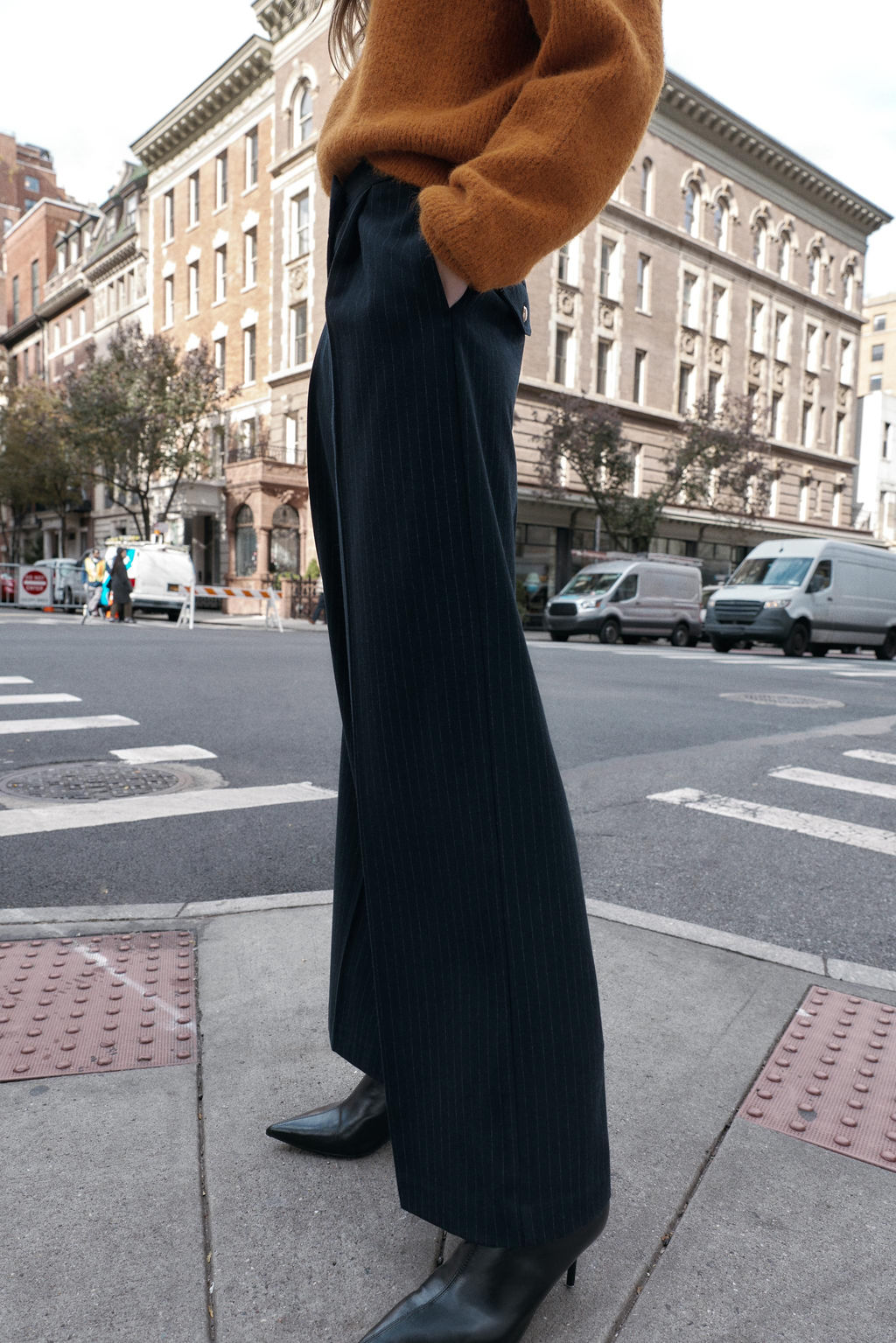HIGH-WAIST WIDE-LEG TROUSERS - Zara фото 3