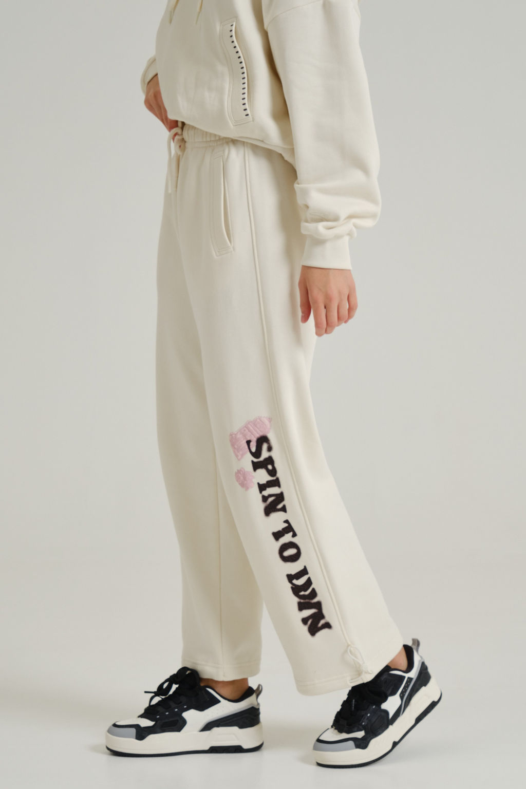 Брюки трикотажные утепленные Белый